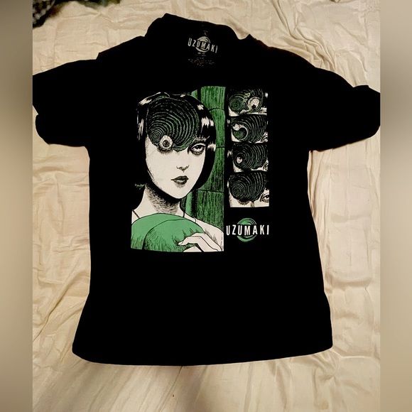 Other - Uzumaki Black T-Shirt Large Junji ITO